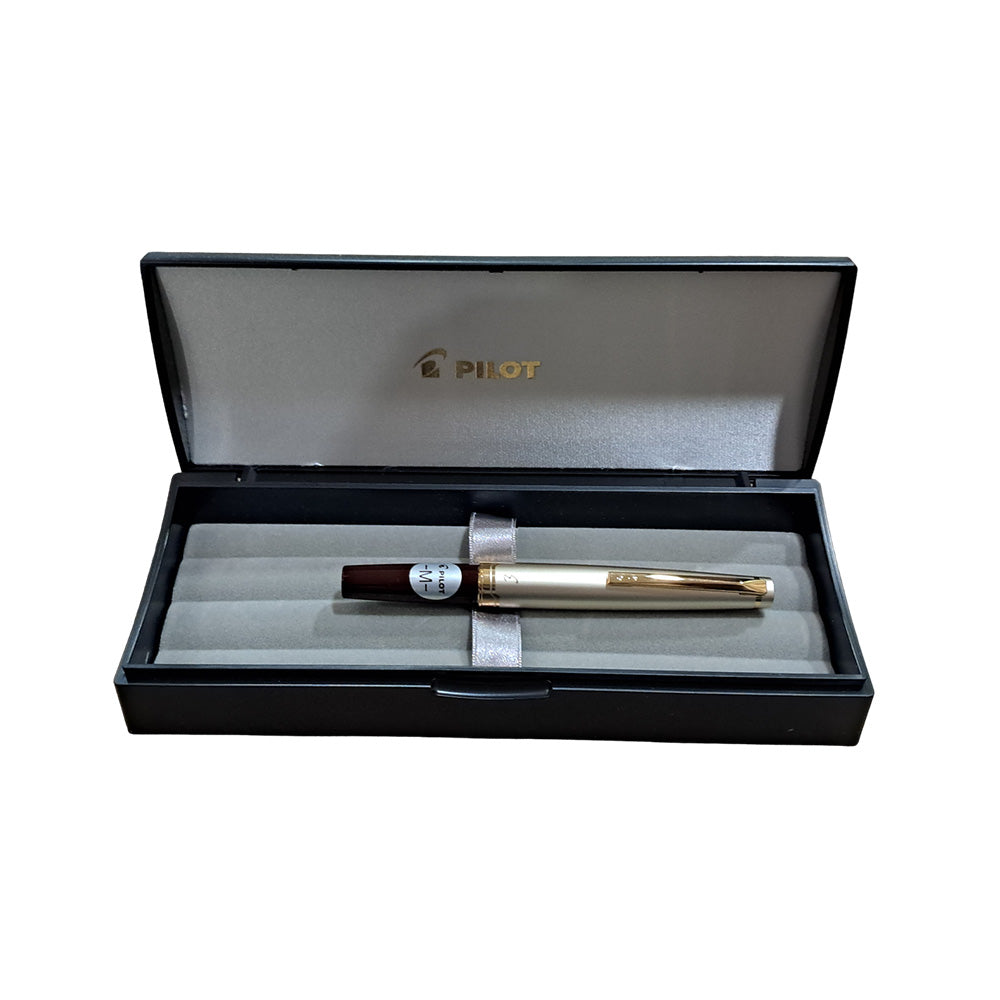 Pilot Elite 95s Deep Red Resin with GT Fountain Pen – 14Kt Gold Nib