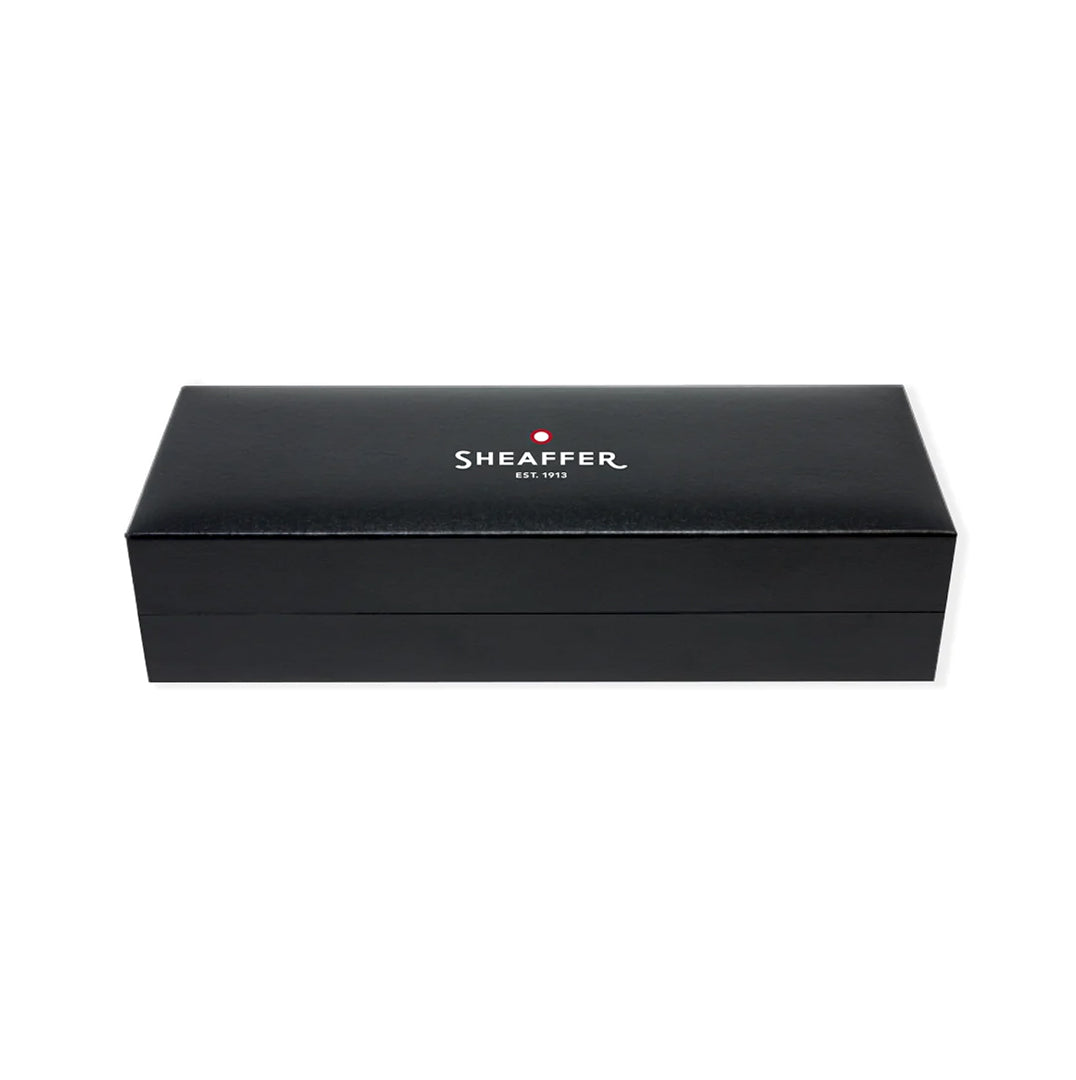 Sheaffer Sagaris  Fountain Pen Glossy Black Barrel with Chrome Cap and Gold Trim