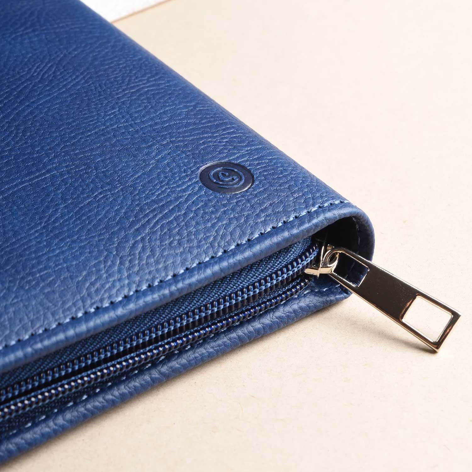 Scholar Vivant Folder Blue Notebook - A5, Ruled