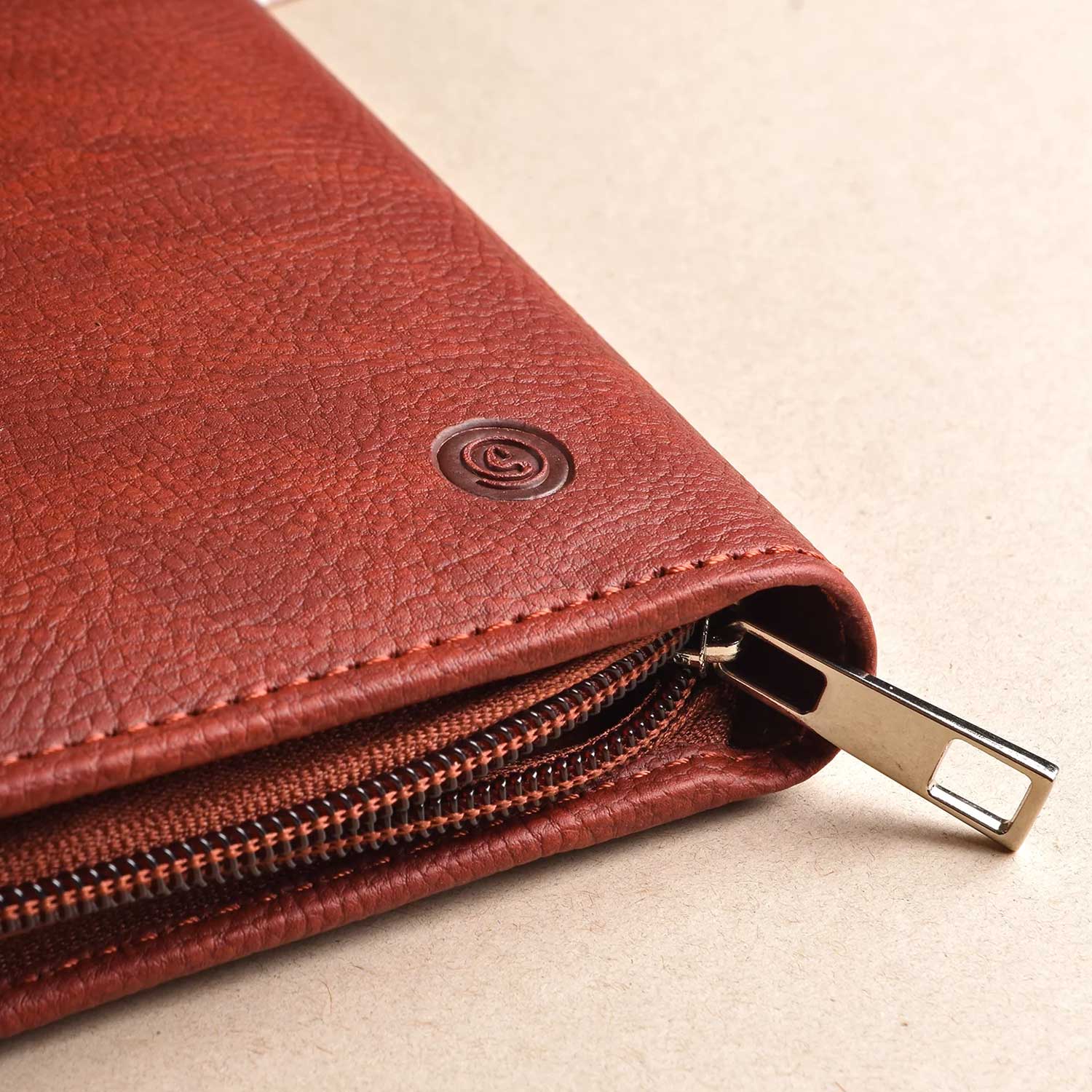 Scholar Vivant Folder Maroon Notebook - A5, Ruled